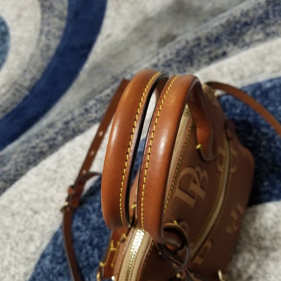 Dooney Bourke - Picture 6 of 7